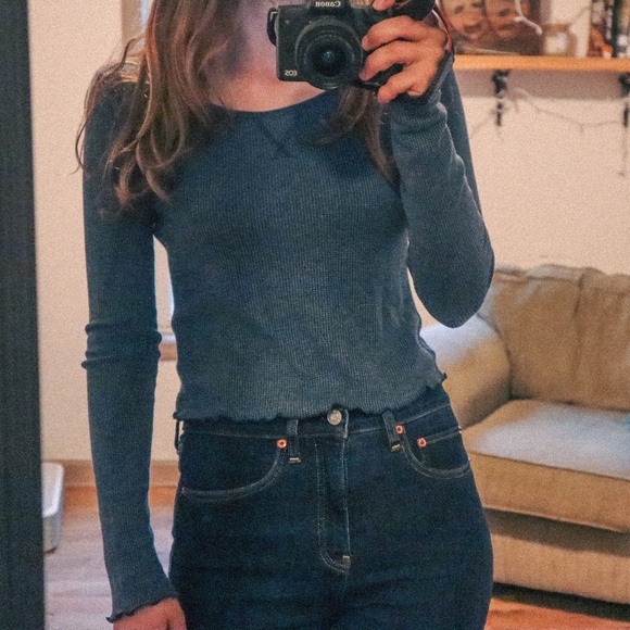 SO extra small blue long-sleeved t-shirt crop top - Picture 1 of 6